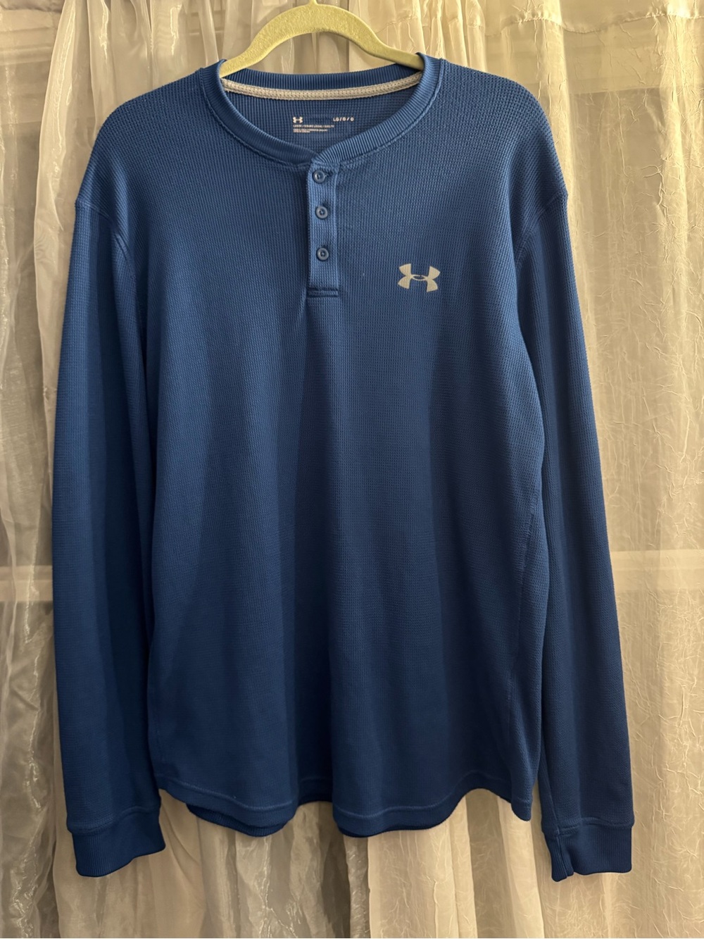 Under Armour Long Sleeve Blue Henley Thermal Shirt